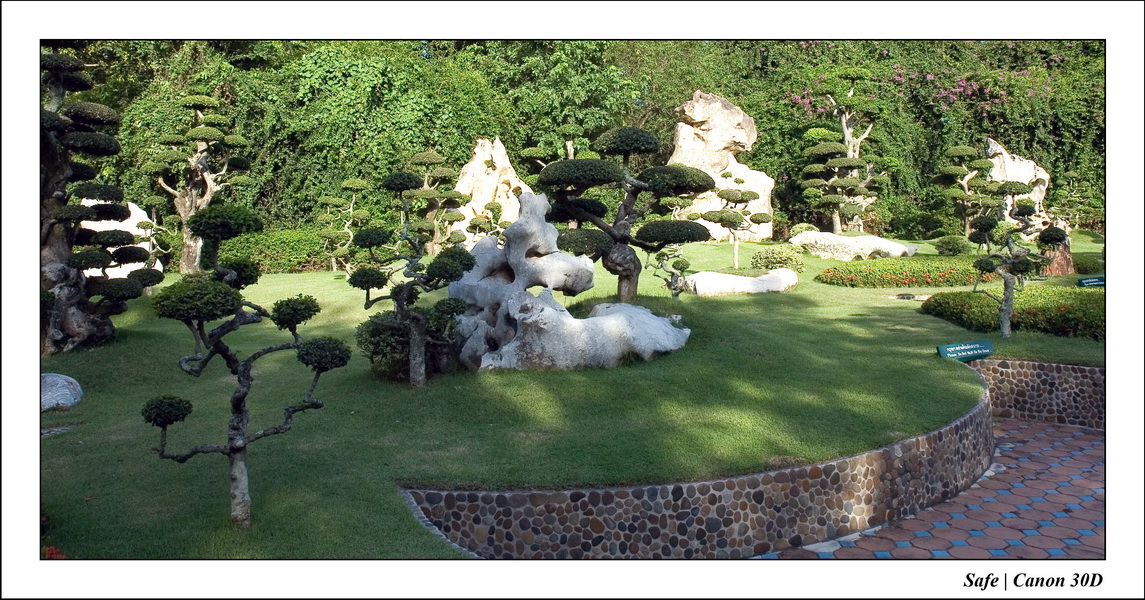 2006 - 08 - Pattaya - Crocodile farm parc 01